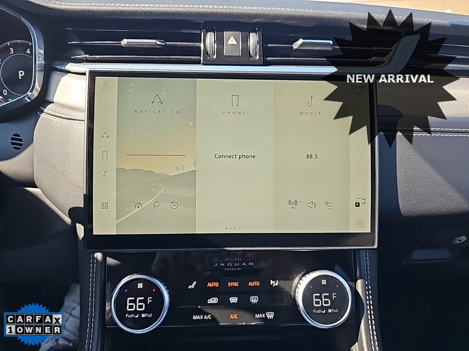 Used 2025 Jaguar F-PACE R-Dynamic S image 13