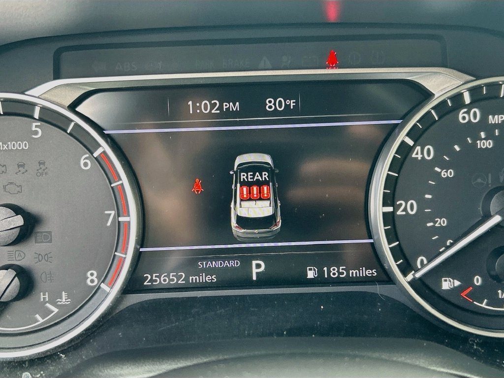 Used 2023 Nissan Rogue SV FWD image 12