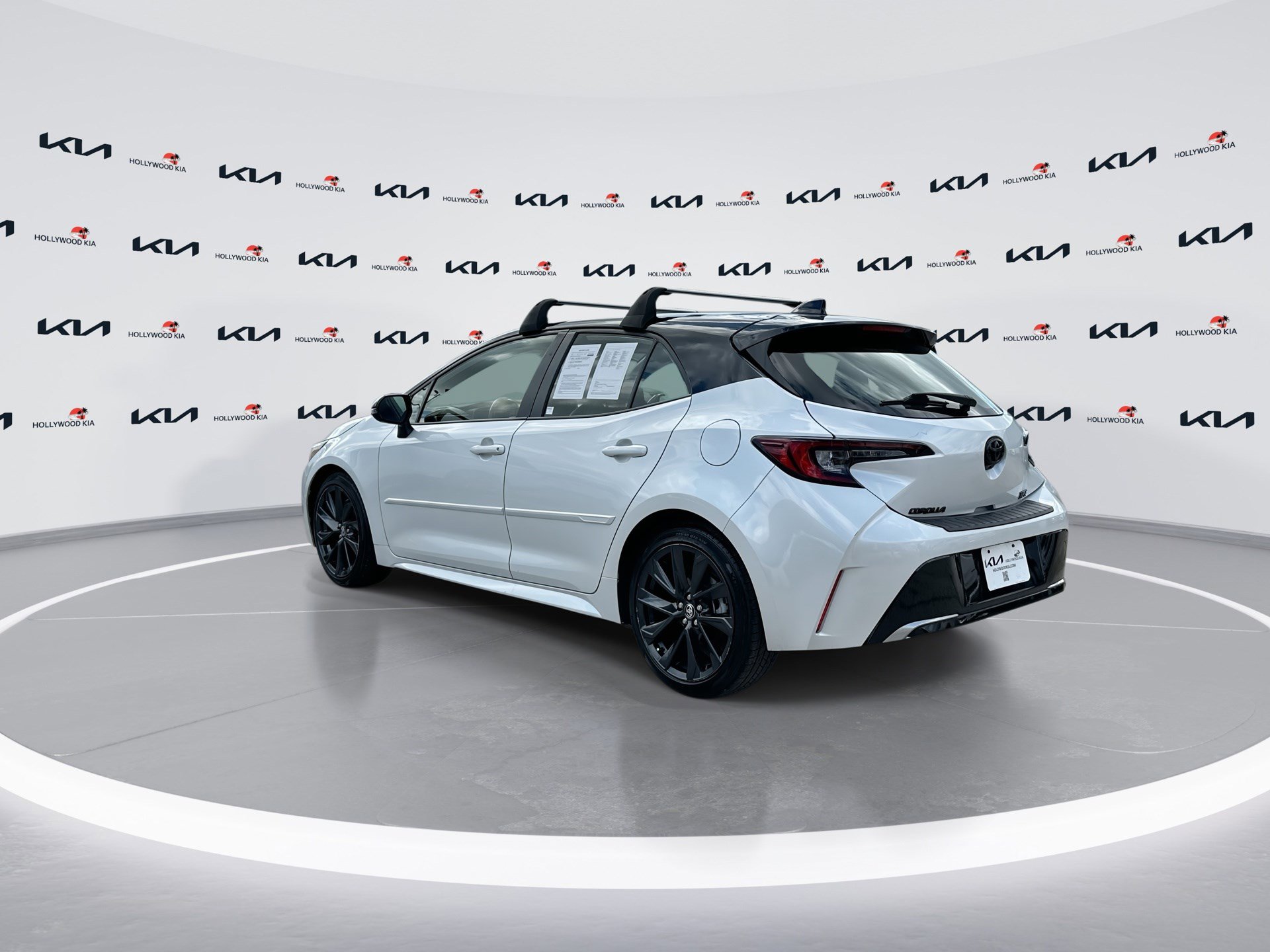 Used 2023 Toyota Corolla XSE image 6