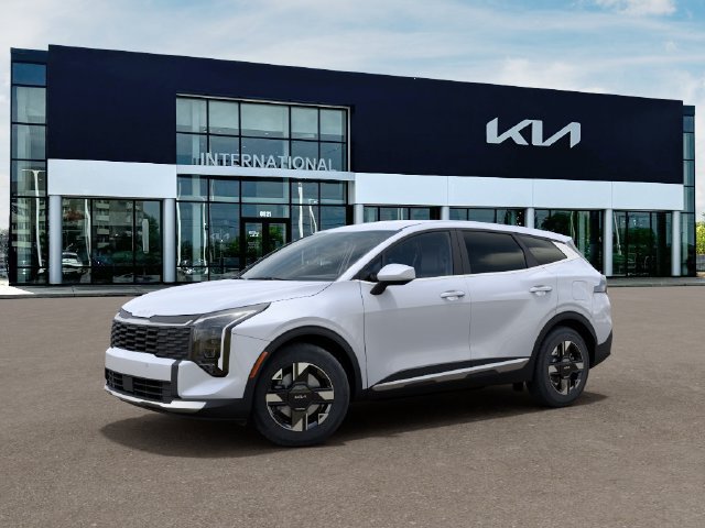 New 2027 Kia Sportage LX FWD image 3
