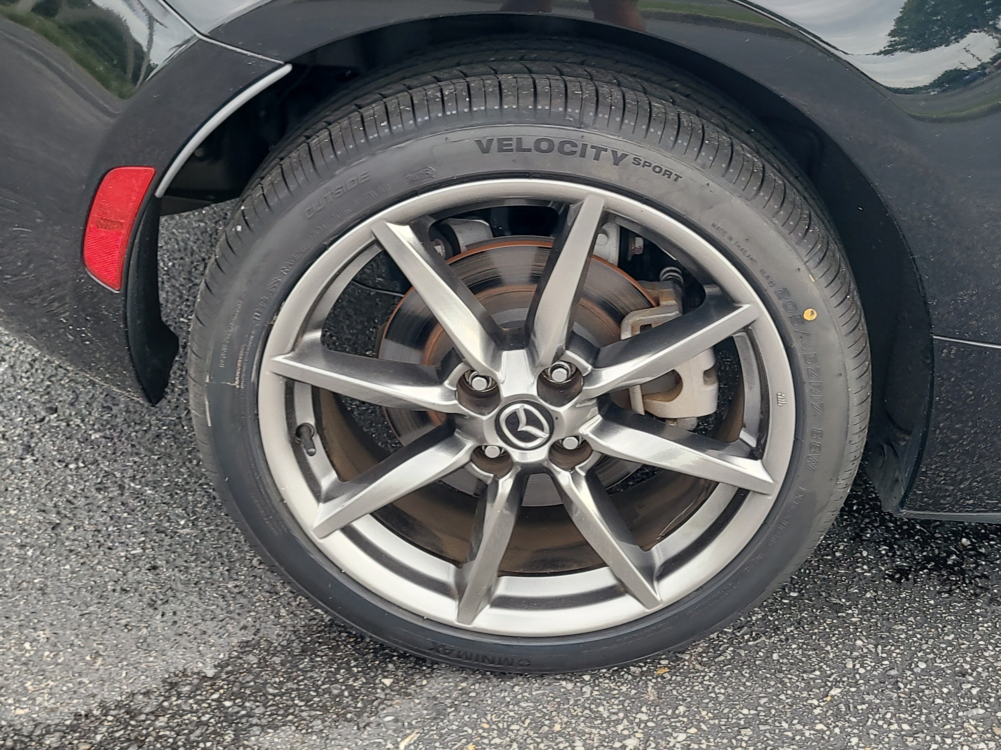 Used 2023 MAZDA MX-5 Miata Grand Touring RWD image 9