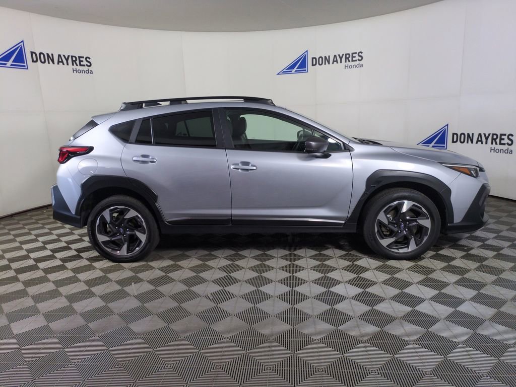 Used 2025 Subaru Crosstrek 2.5i Limited AWD/4WD image 9