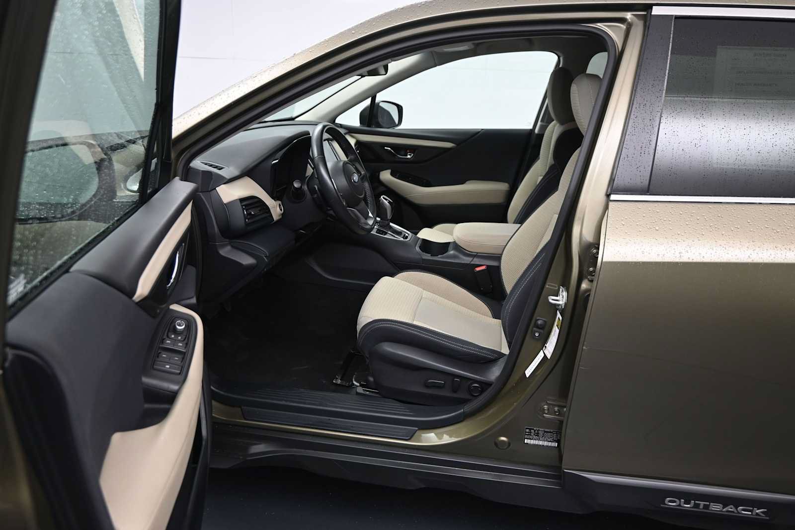 Used 2022 Subaru Outback Premium AWD/4WD image 9