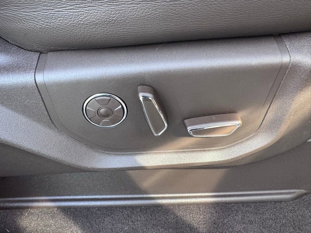 Used 2018 Ford F150 King Ranch w/ Equipment Group 601A Luxury image 27