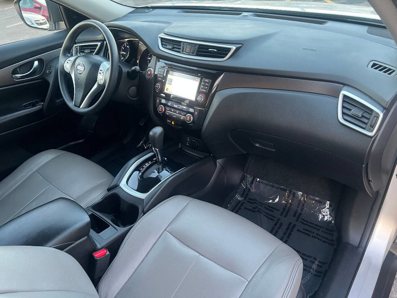 Used 2014 Nissan Rogue SV w/ SV Premium Package image 25