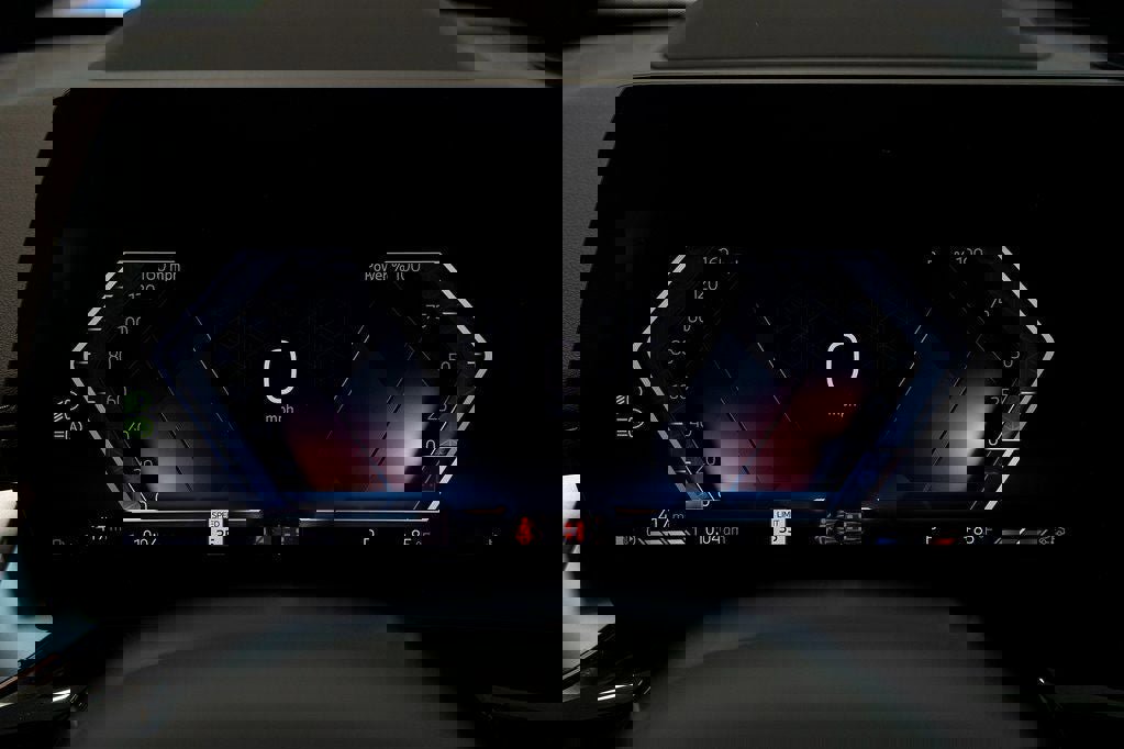 Used 2025 BMW X1 xDrive28i w/ Technology Package image 32