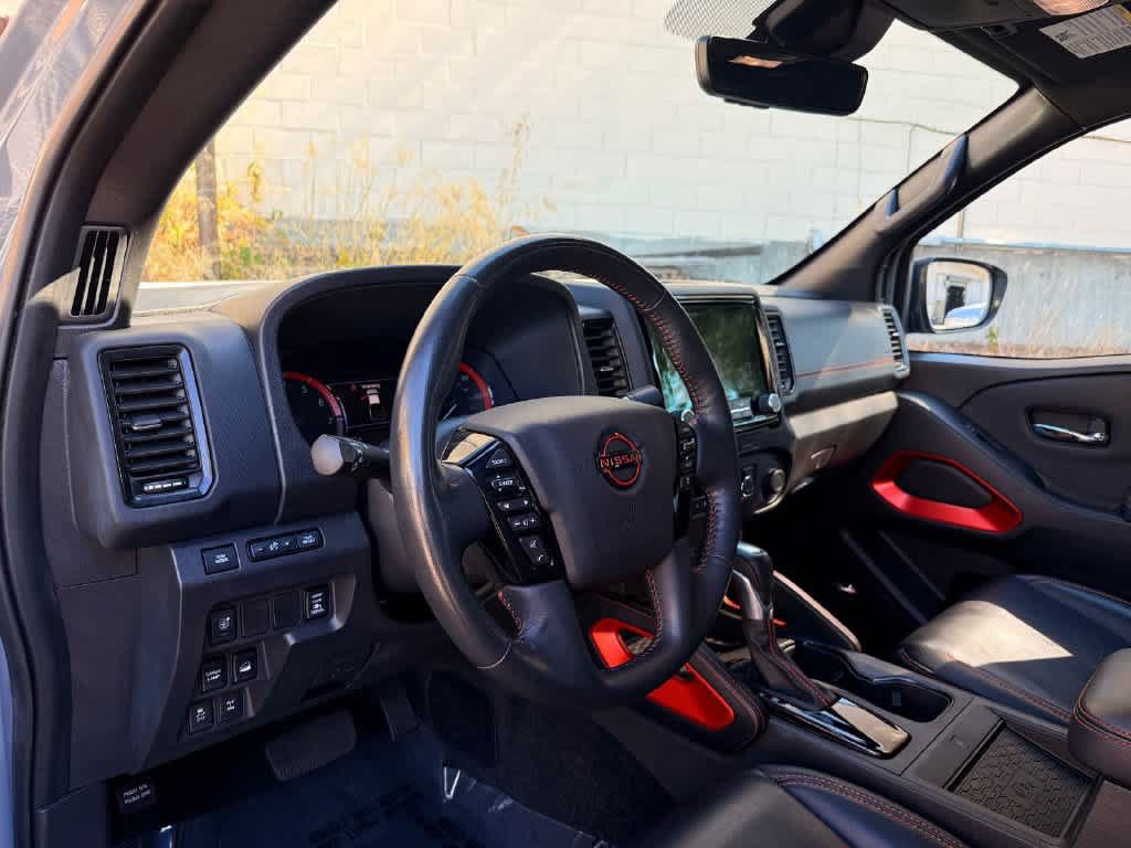 Used 2023 Nissan Frontier PRO-4X w/ Pro-4X Premium Package AWD/4WD image 2