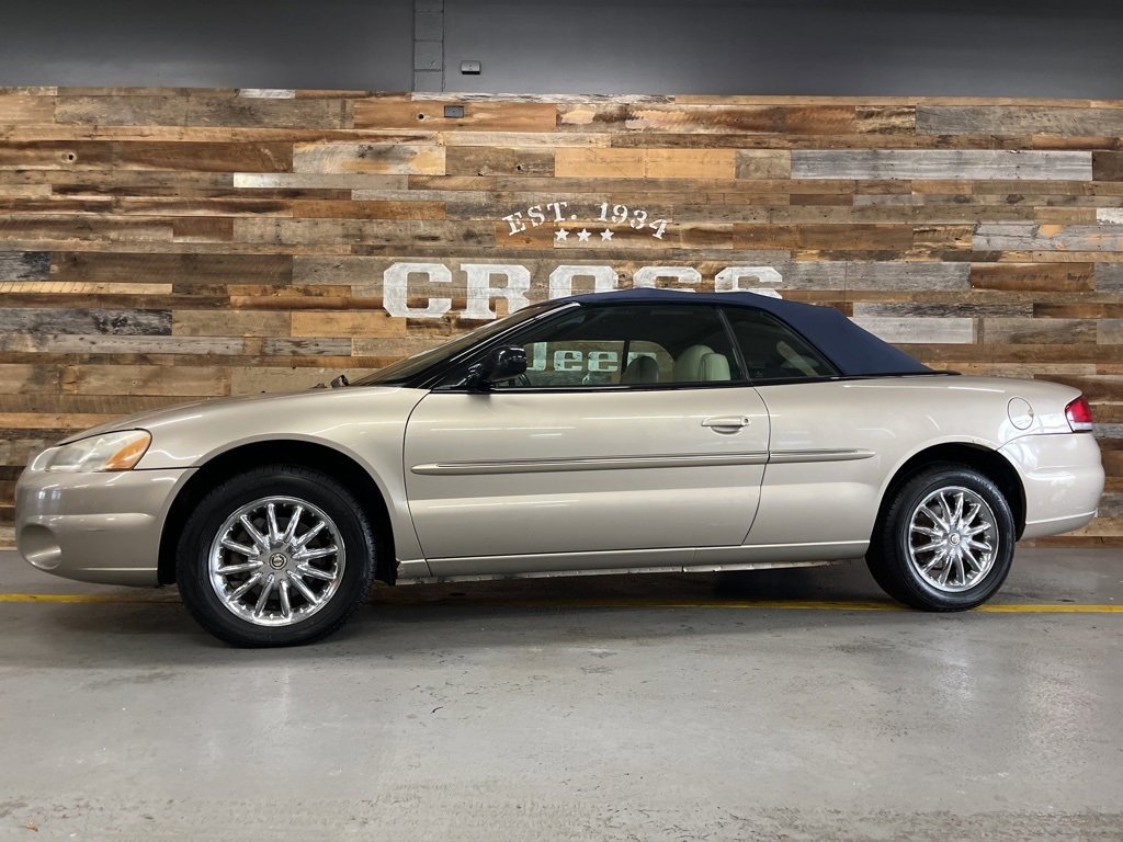 Used 2002 Chrysler Sebring Limited image 15
