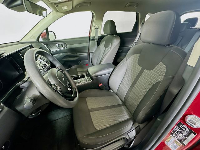 Used 2022 Kia Sorento LX image 21