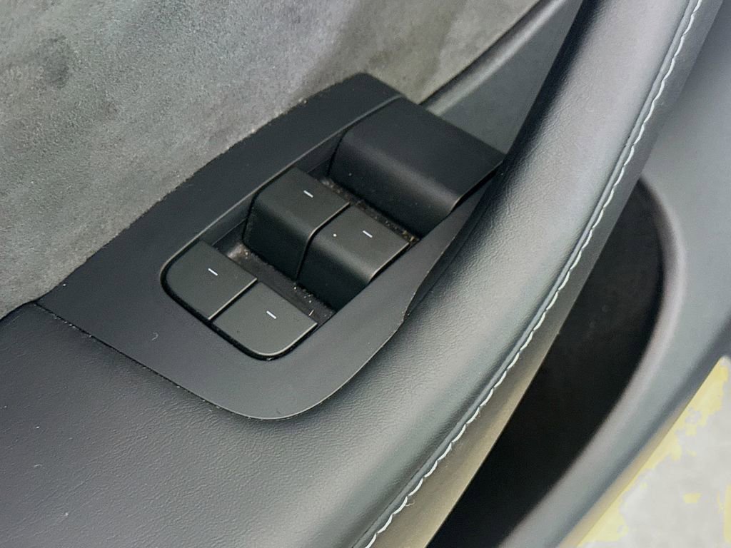 Used 2024 Tesla Model Y Long Range image 8