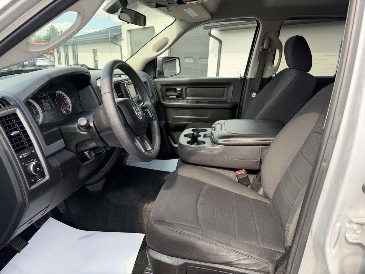 Used 2019 RAM 1500 Express w/ Express Value Package AWD/4WD image 10