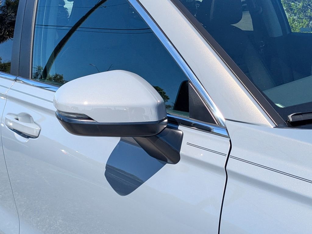 Used 2026 Honda CR-V EX-L image 11