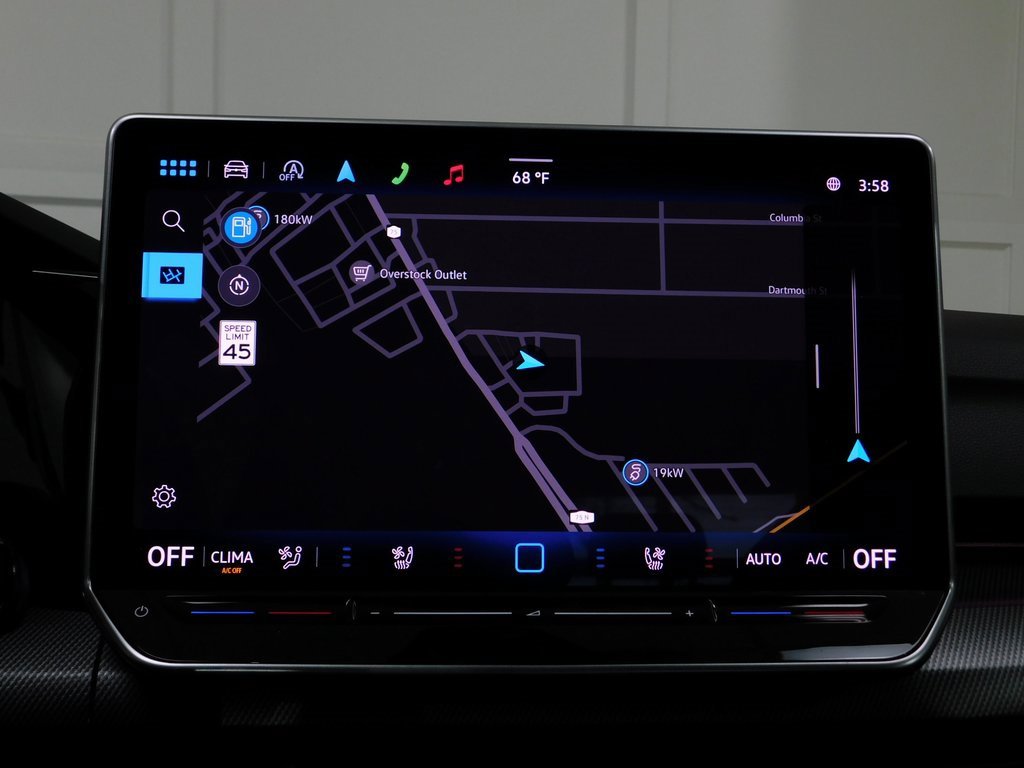 Used 2025 Volkswagen Golf image 55