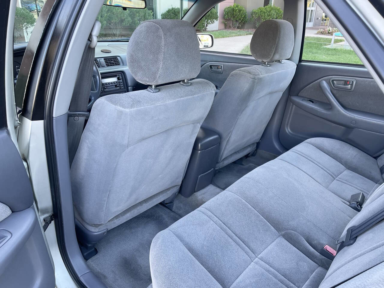 Used 2000 Toyota Camry CE image 29