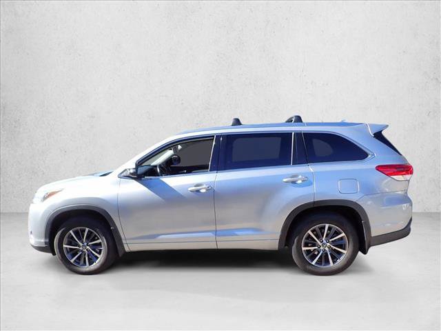 Certified 2018 Toyota Highlander XLE AWD/4WD image 2