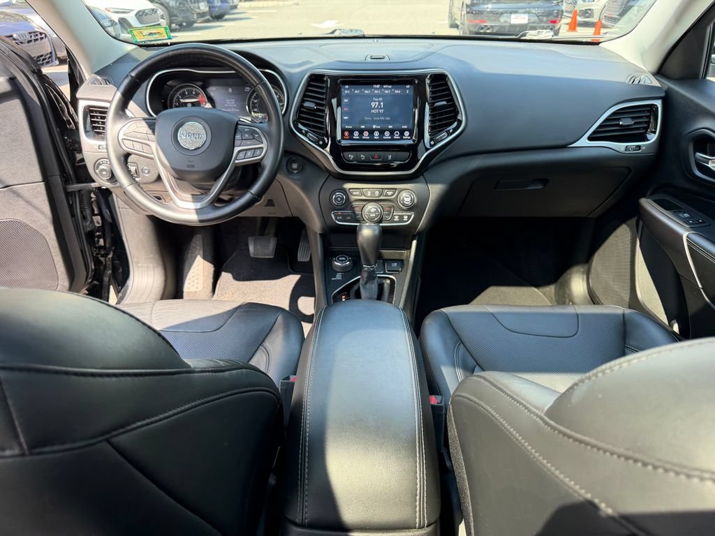 Used 2021 Jeep Cherokee Limited AWD/4WD image 19