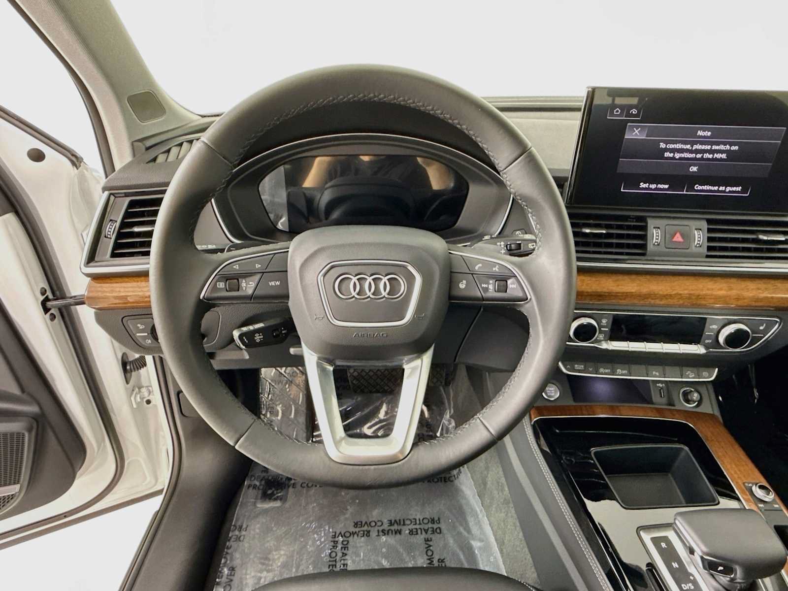 Used 2023 Audi Q5 2.0T Premium Plus w/ Premium Plus Package AWD/4WD image 15
