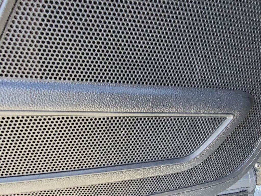 Used 2022 Volkswagen Atlas Cross Sport SEL R-Line image 31