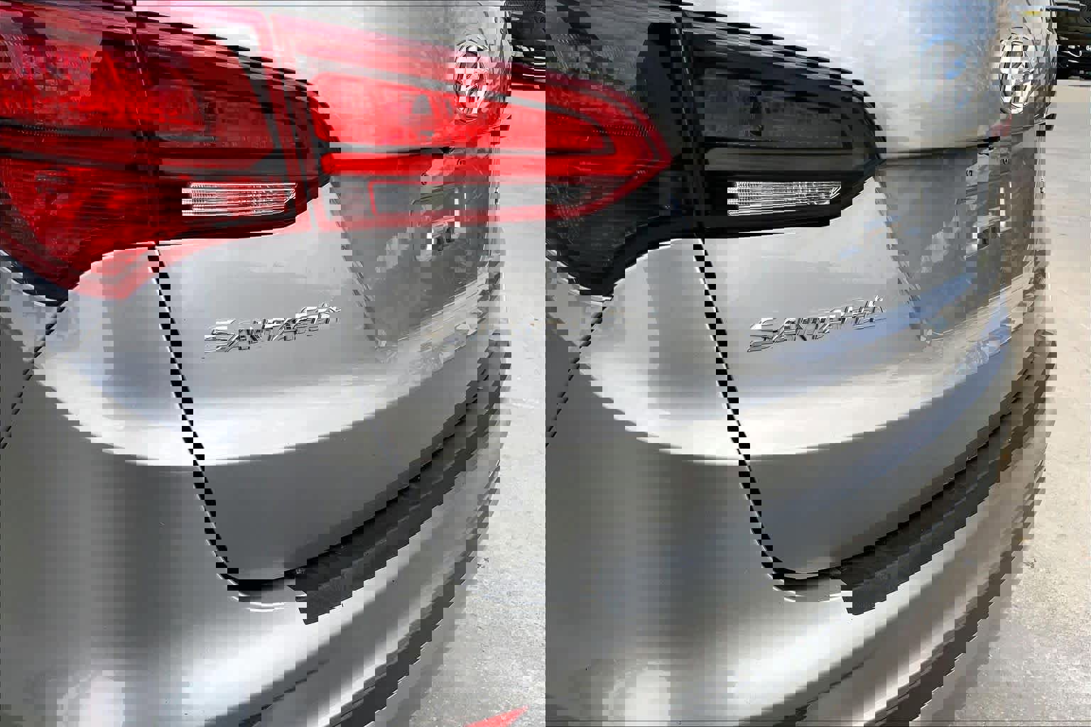 Used 2018 Hyundai Santa Fe Sport w/ 2.4L Value Package 02 image 29