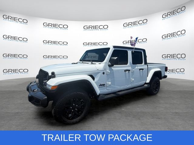 Used 2022 Jeep Gladiator Sport AWD/4WD image 3