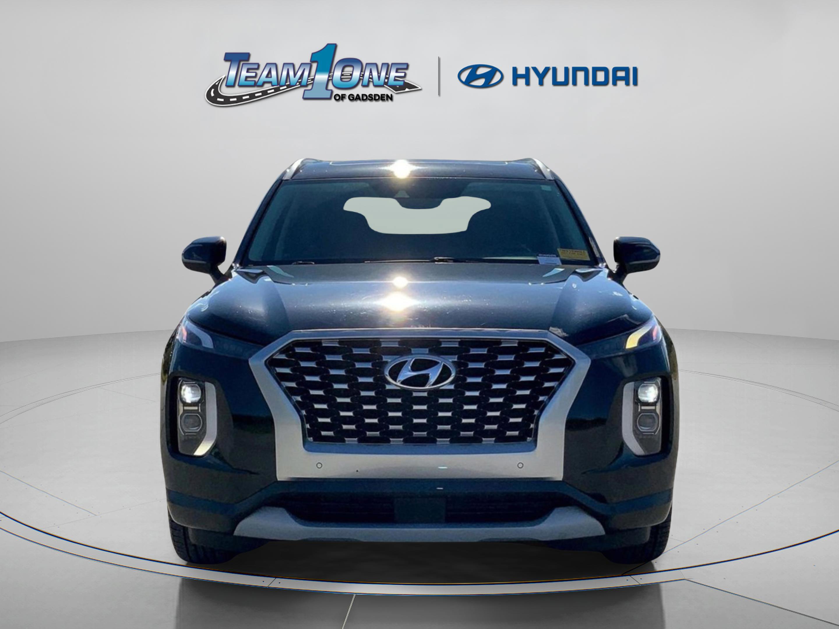 Used 2022 Hyundai Palisade SEL w/ Premium Package image 2