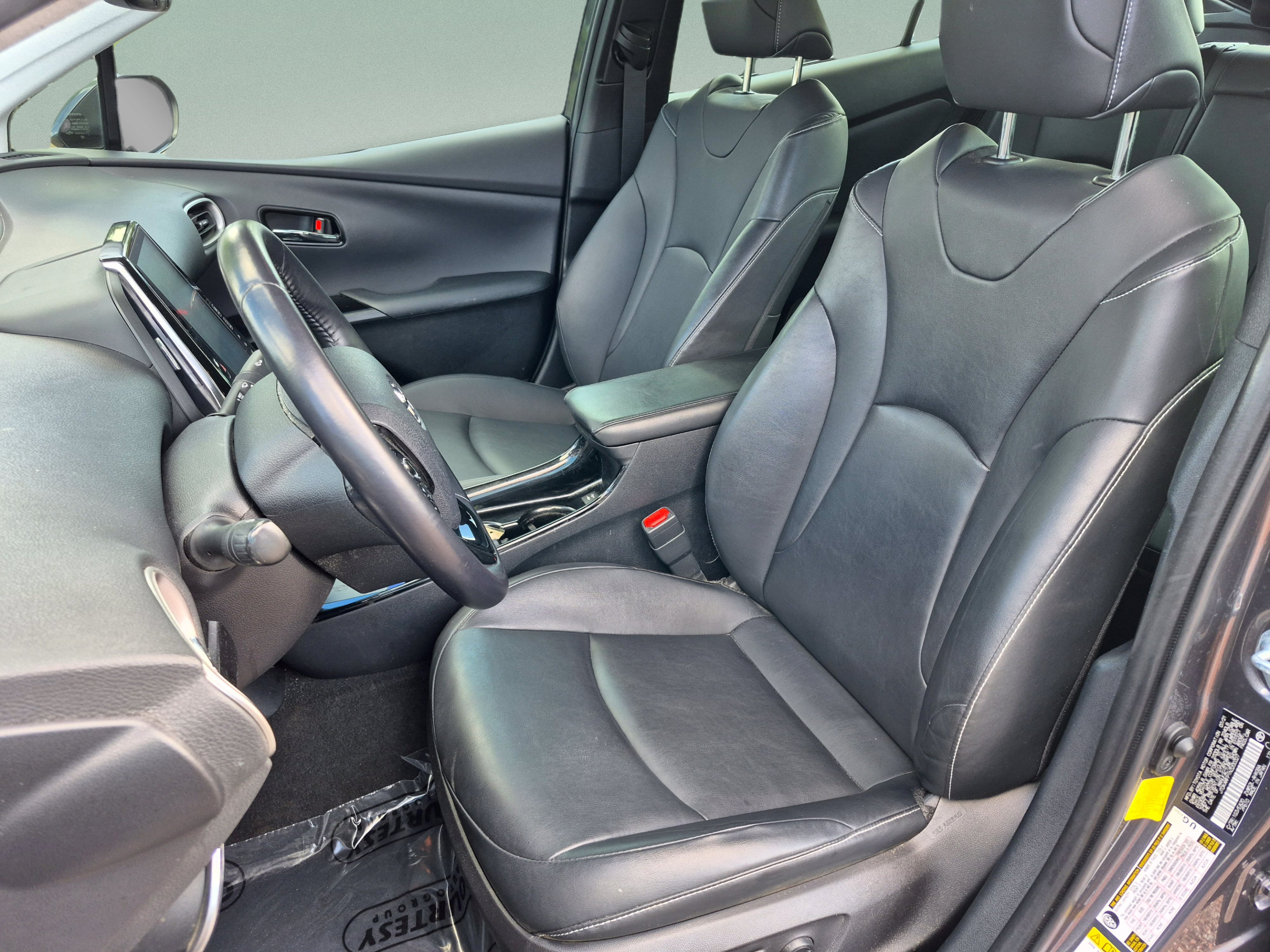 Used 2022 Toyota Prius Prime Limited FWD image 20