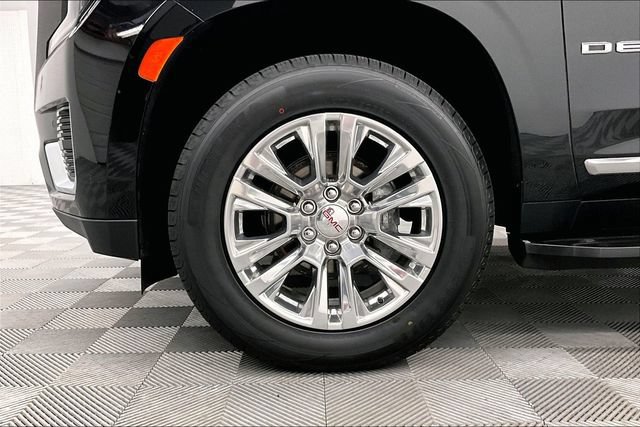Used 2024 GMC Yukon XL Denali AWD/4WD image 10