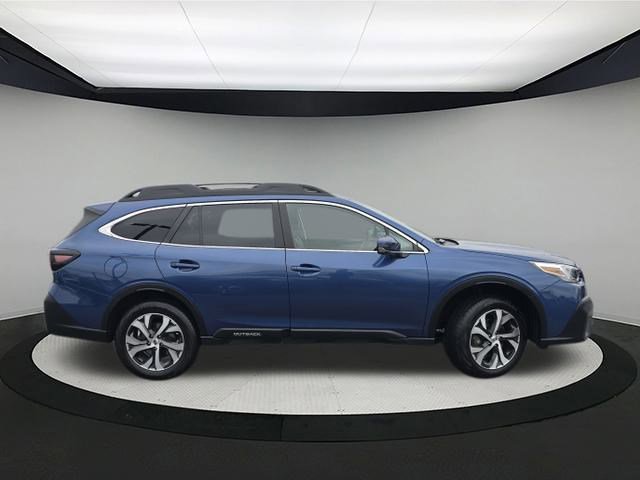 Used 2022 Subaru Outback Limited XT image 8