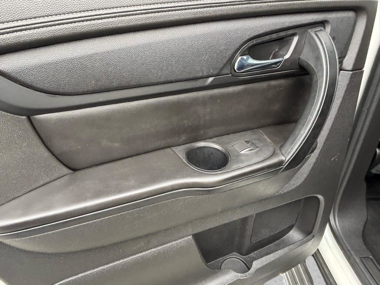 Used 2015 Chevrolet Traverse LT w/ LPO, 'HIT The Road' Package image 16