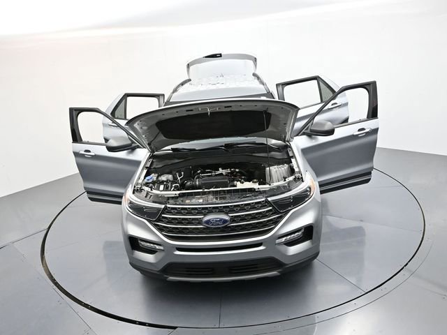 Used 2023 Ford Explorer XLT w/ Equipment Group 202A image 35
