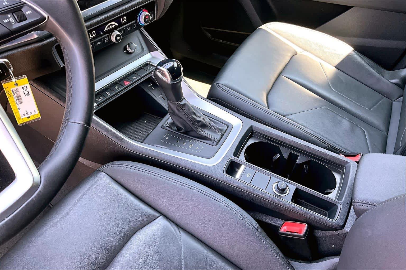 Used 2025 Audi Q3 2.0T Premium AWD/4WD image 17