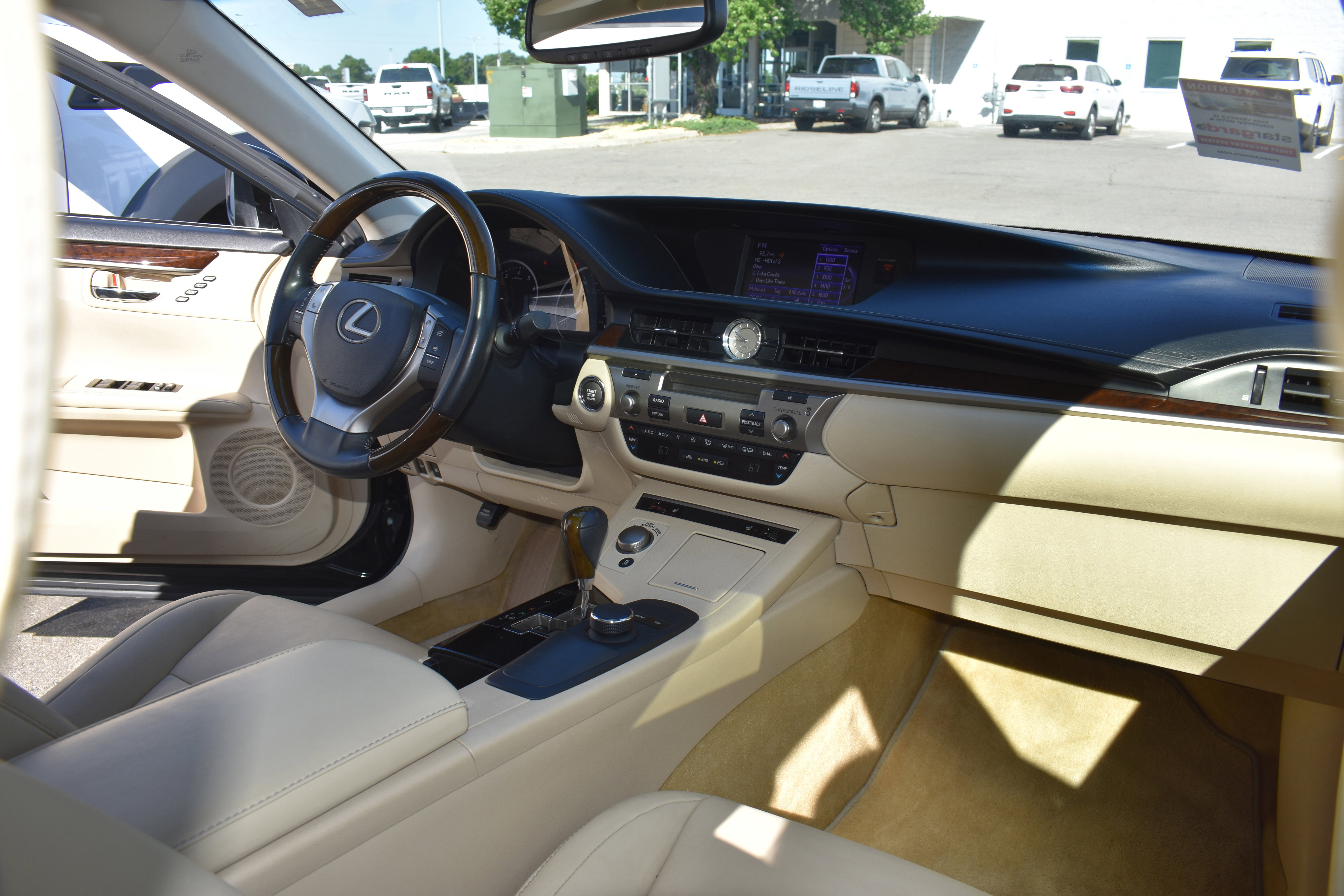 Used 2013 Lexus ES 350 w/ Premium Pkg image 31