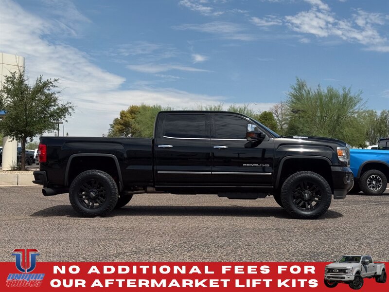 Used 2018 GMC Sierra 2500 Denali w/ Duramax Plus Package AWD/4WD image 5