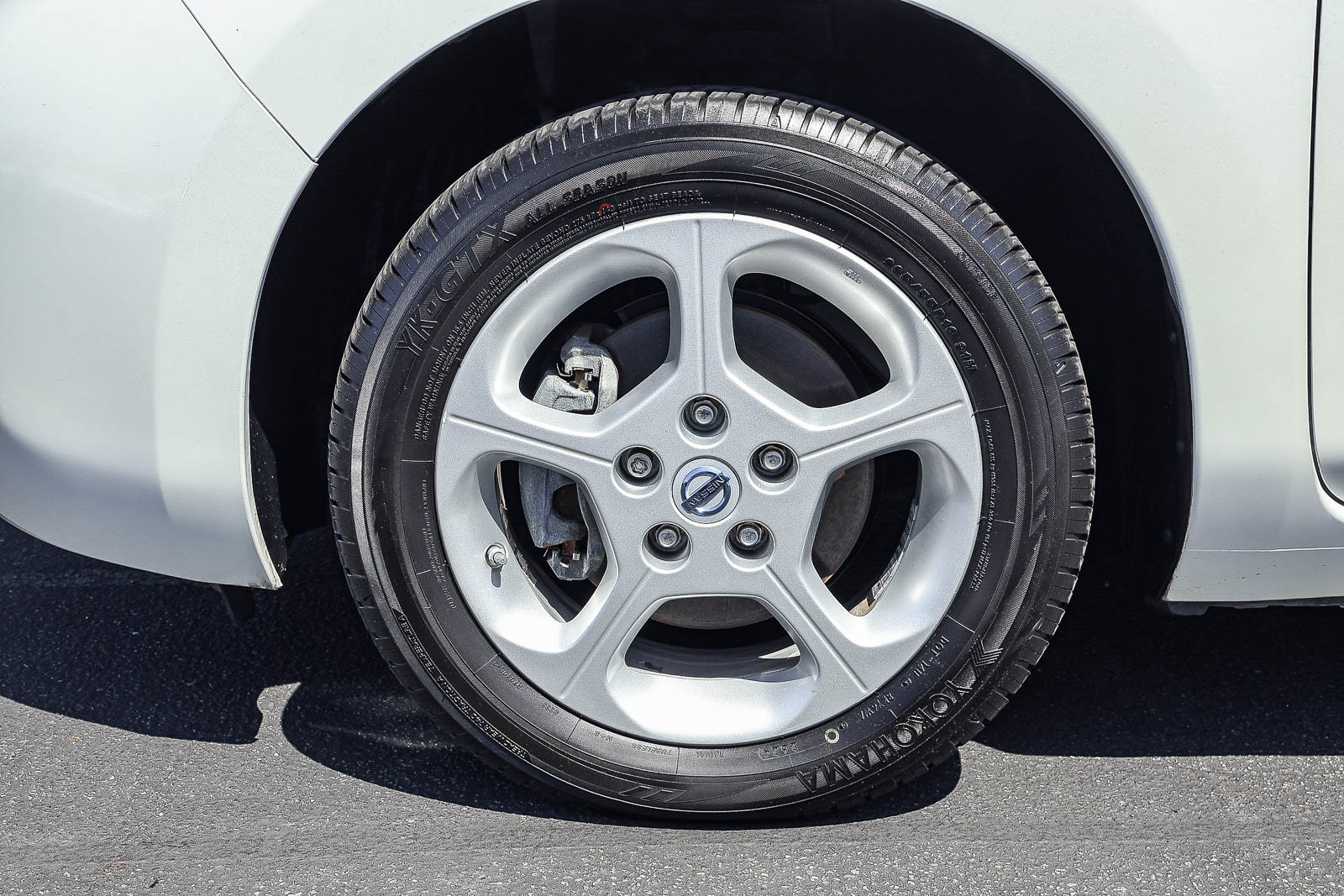 Used 2013 Nissan Leaf SV w/ LED & Quick Charge Pkg FWD image 16