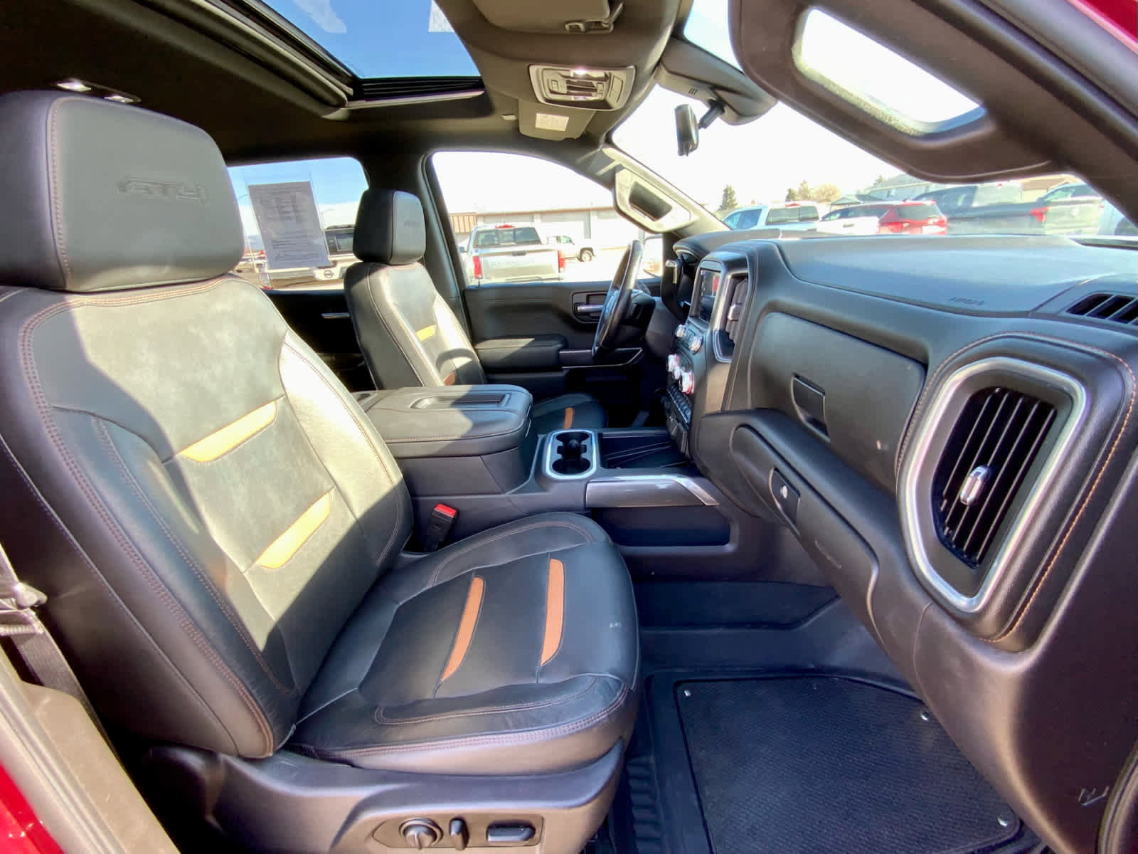 Used 2021 GMC Sierra 1500 AT4 w/ AT4 Premium Package image 23