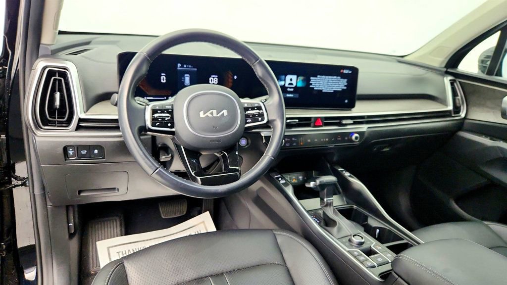Used 2024 Kia Sorento X-Line EX image 13