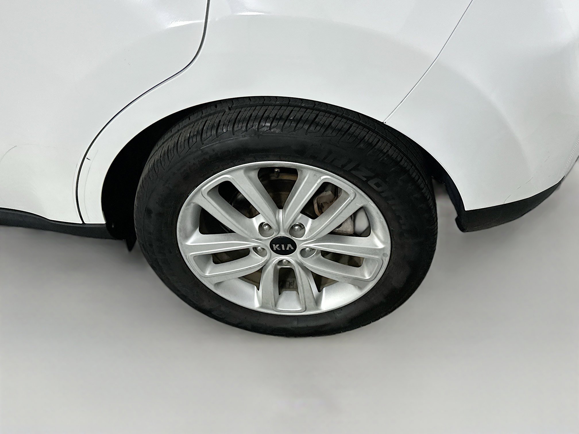 Used 2017 Kia Soul + image 11