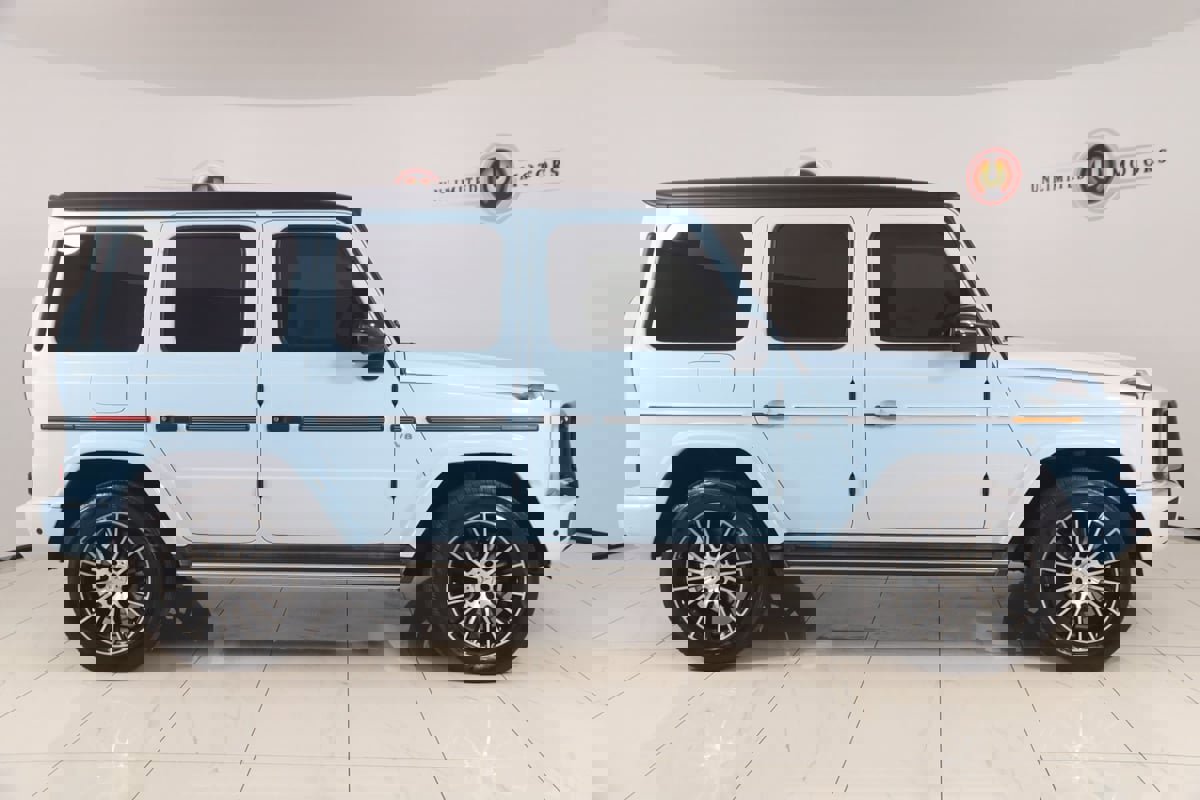 Used 2022 Mercedes-Benz G 550 image 2