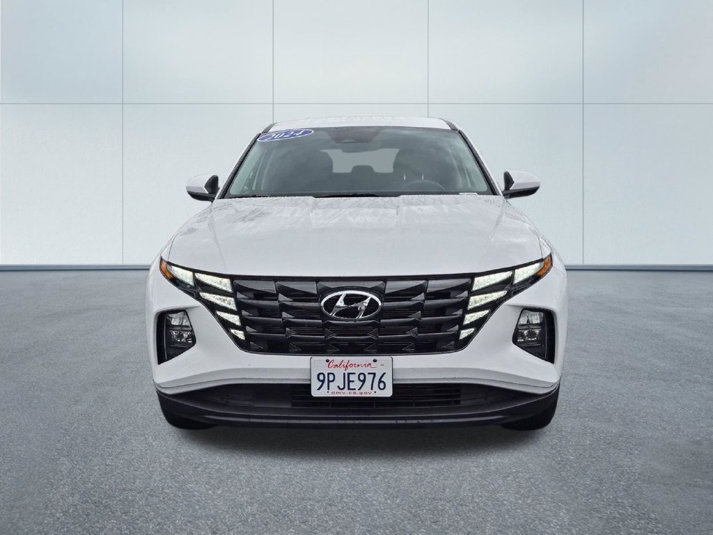 Used 2024 Hyundai Tucson SE FWD image 2