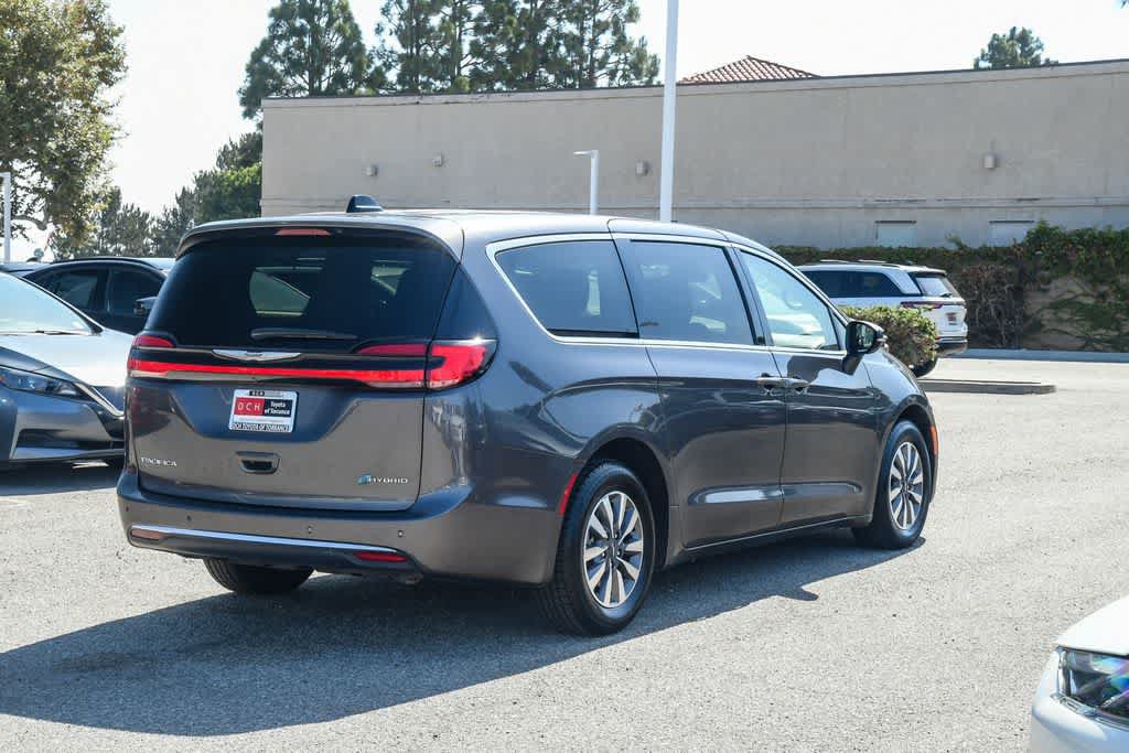 Used 2023 Chrysler Pacifica Touring-L FWD image 9