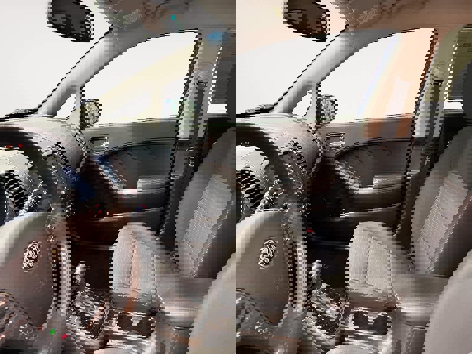 Used 2018 Kia Forte LX w/ LX Popular Package image 9