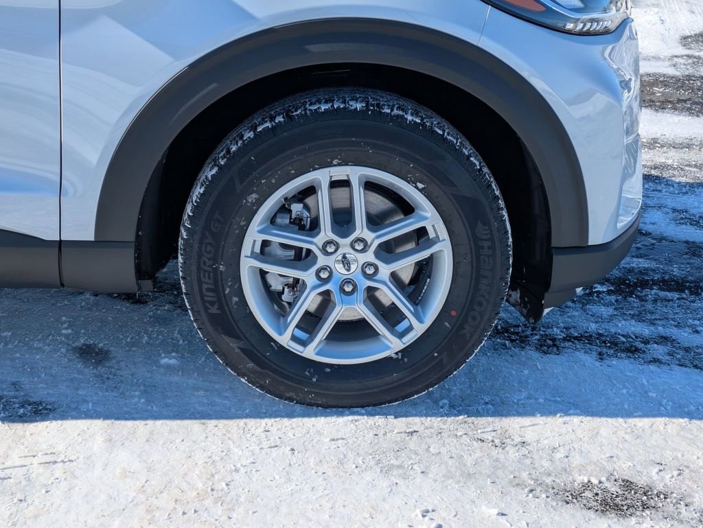 New 2026 Ford Explorer Active AWD/4WD image 23