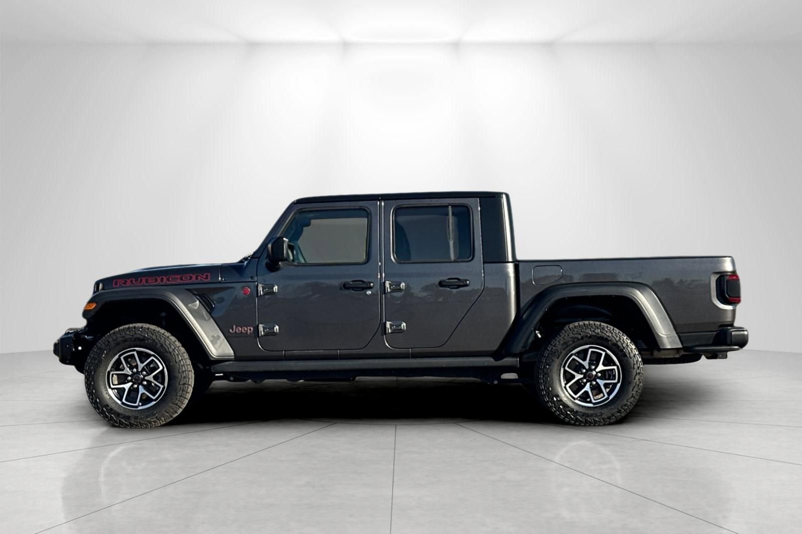 Used 2025 Jeep Gladiator Rubicon w/ Safety Group image 6