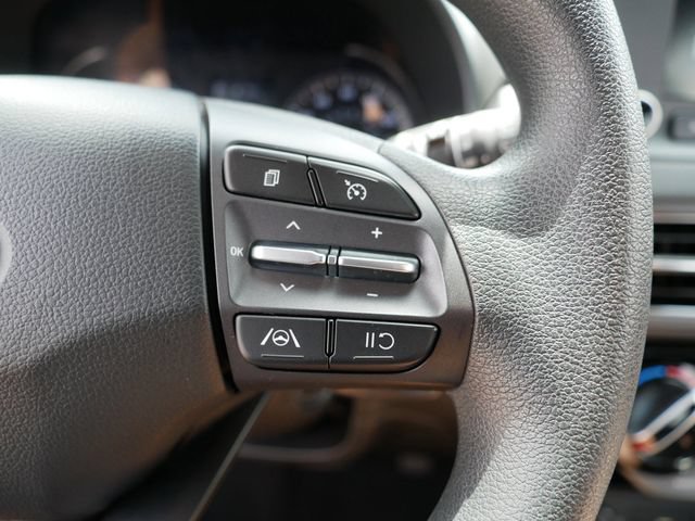 Used 2023 Hyundai Kona SE AWD/4WD image 26