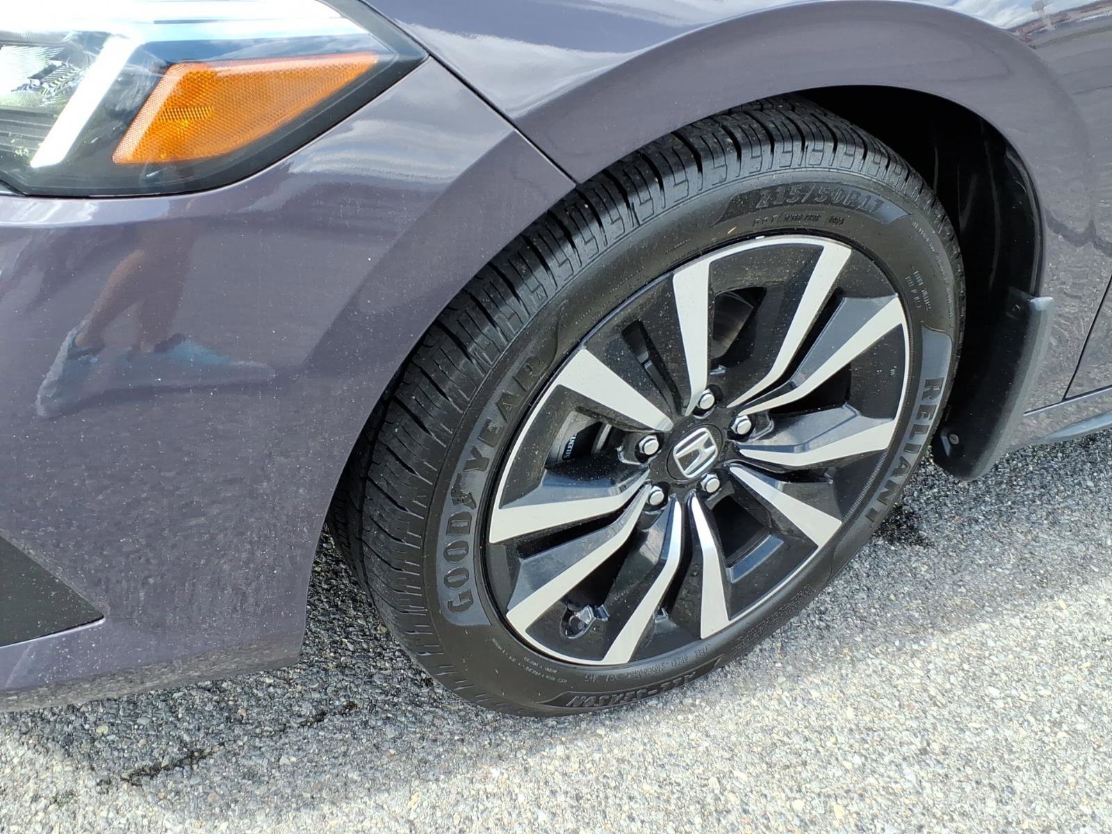 Used 2022 Honda Civic EX-L image 11