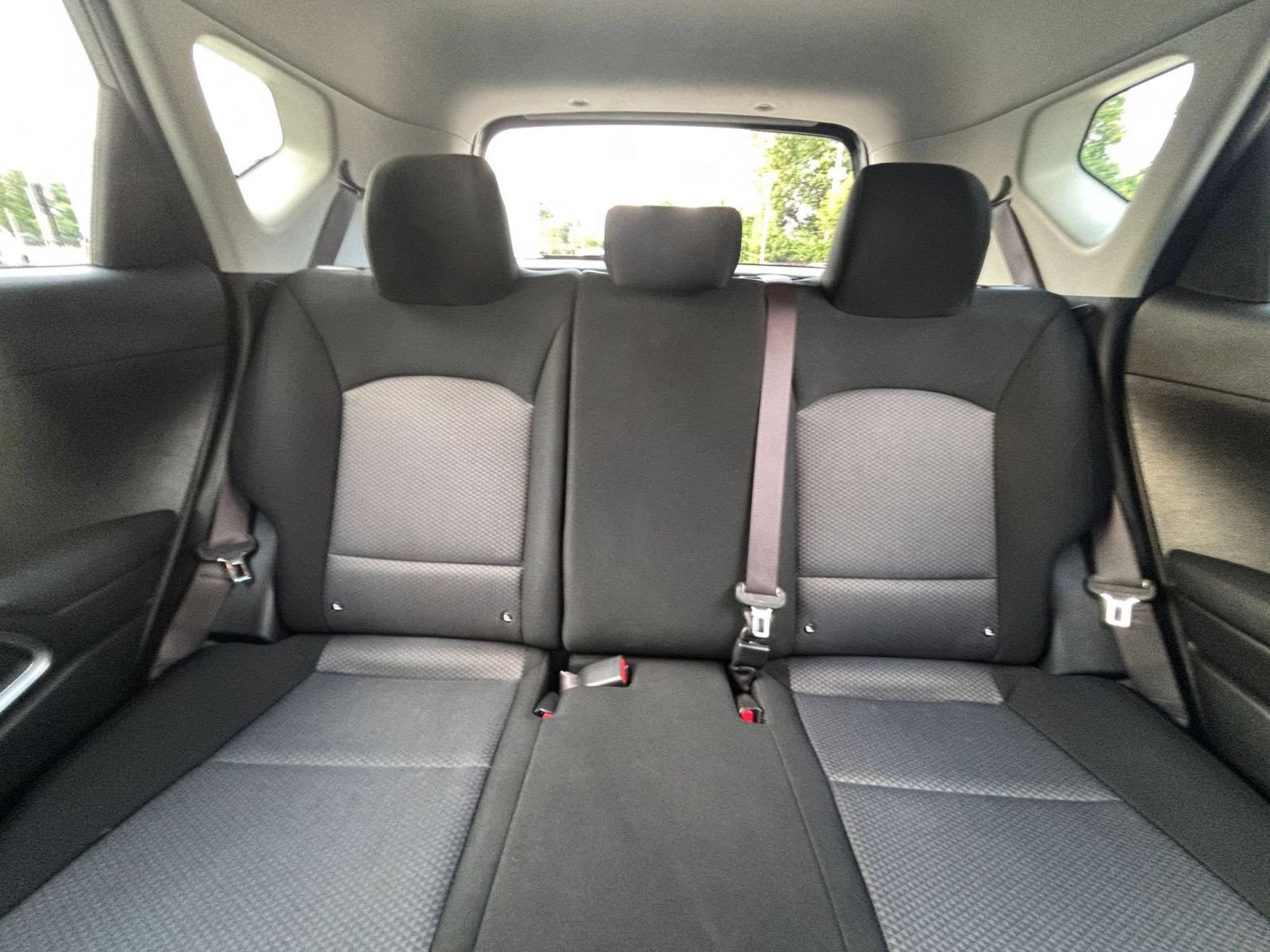 Used 2025 Kia Soul LX w/ LX Technology Package FWD image 35