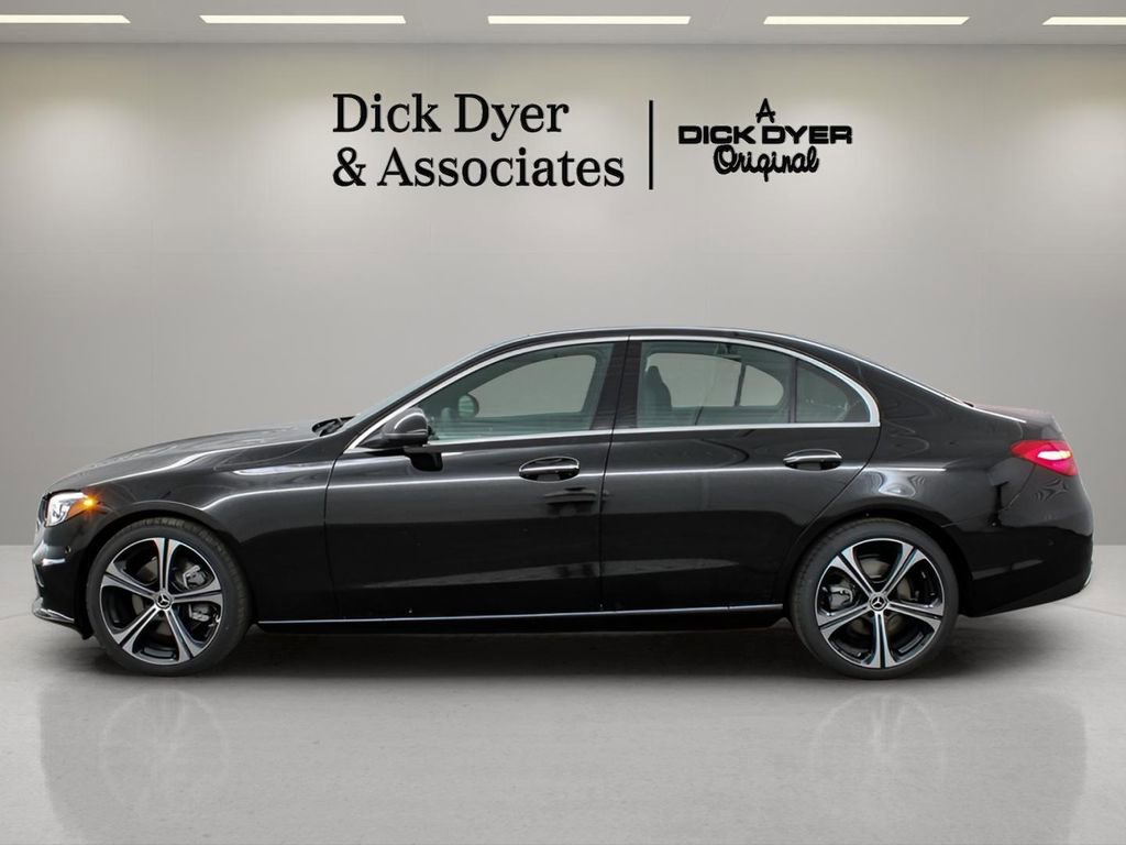Used 2025 Mercedes-Benz C 300 Sedan image 10