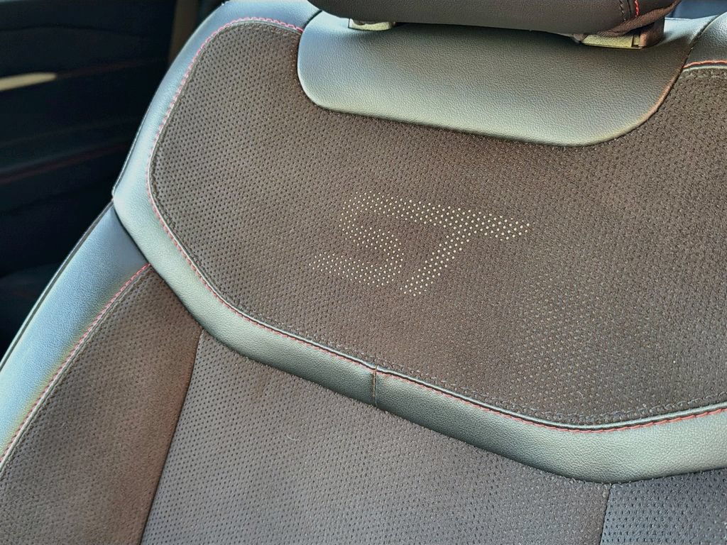 Used 2025 Ford Explorer ST AWD/4WD image 21