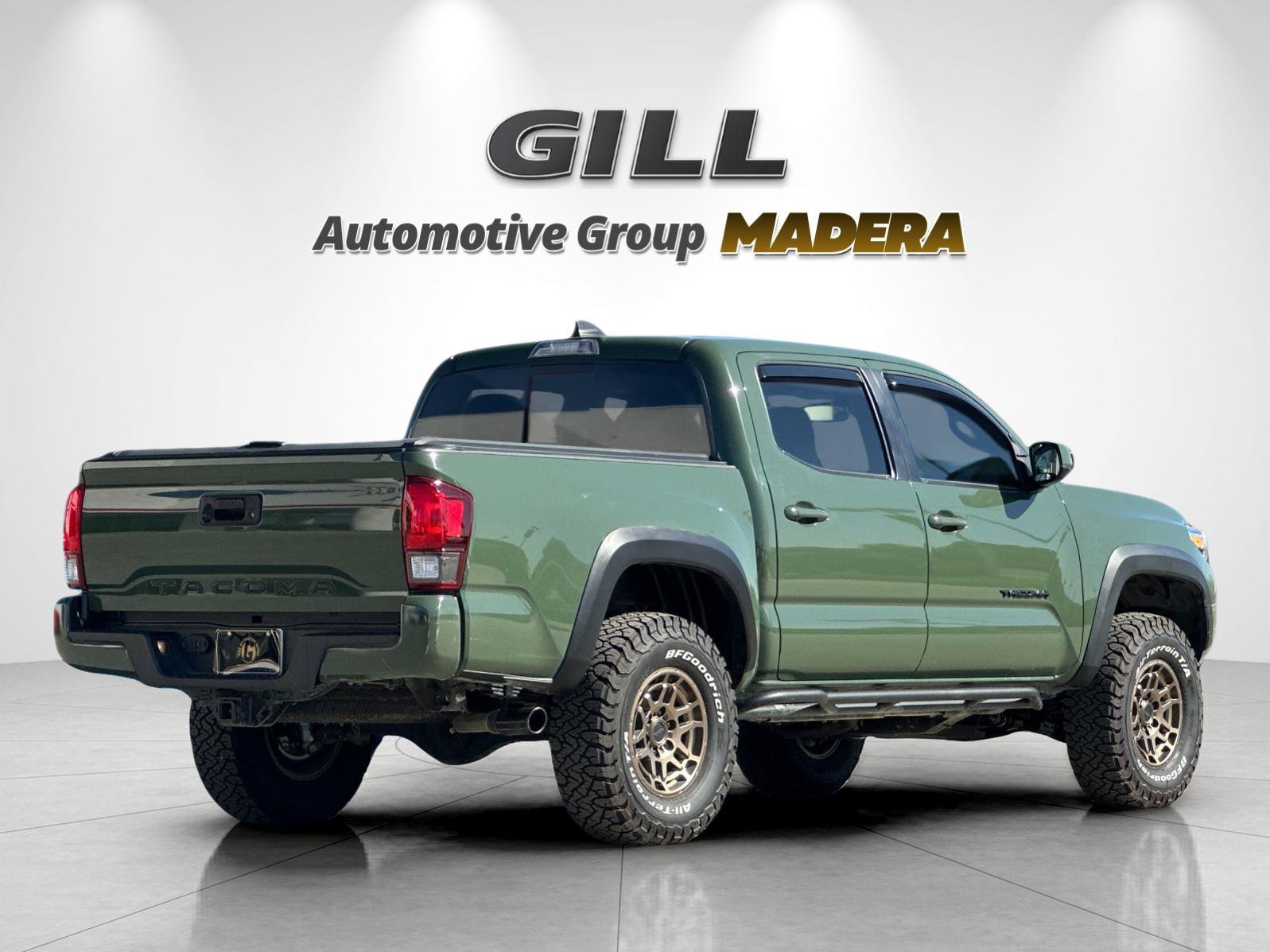 Used 2022 Toyota Tacoma SR5 w/ Trail Edition AWD/4WD image 3