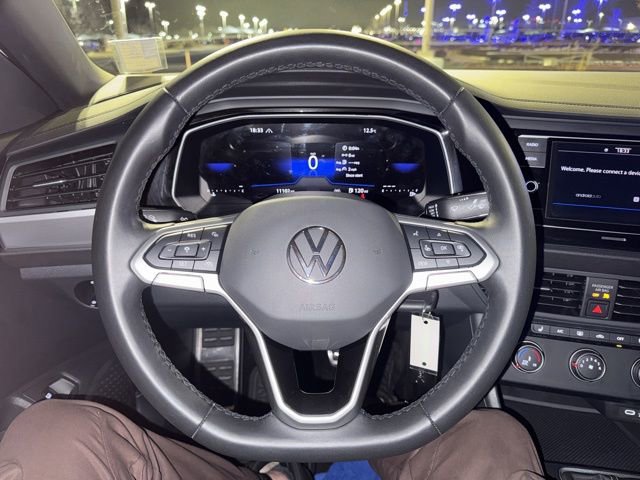 Used 2024 Volkswagen Jetta Sport image 25